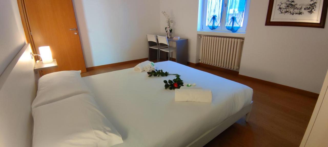 The Lake Apartment Colico Ngoại thất bức ảnh