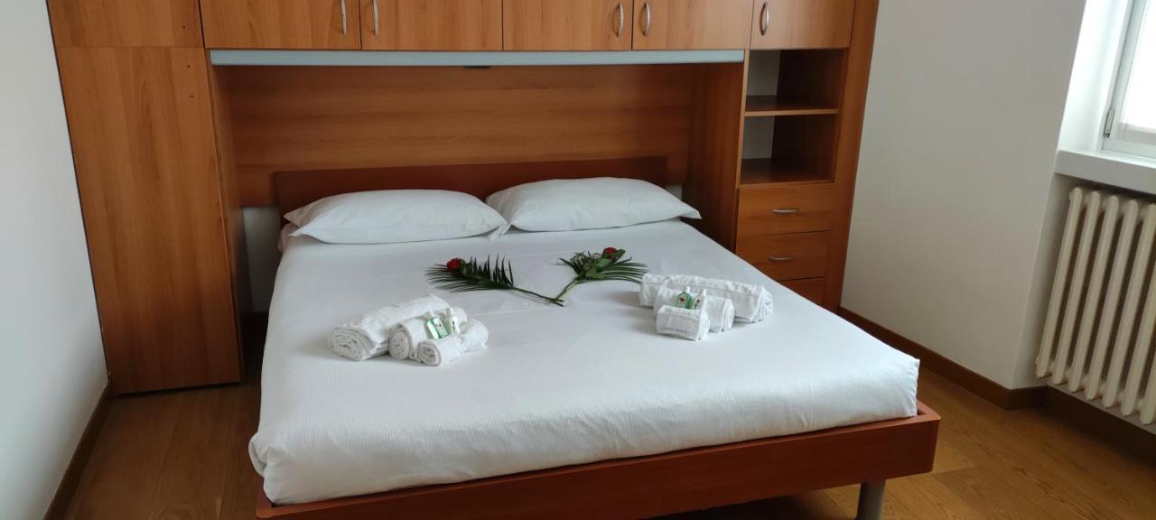 The Lake Apartment Colico Ngoại thất bức ảnh