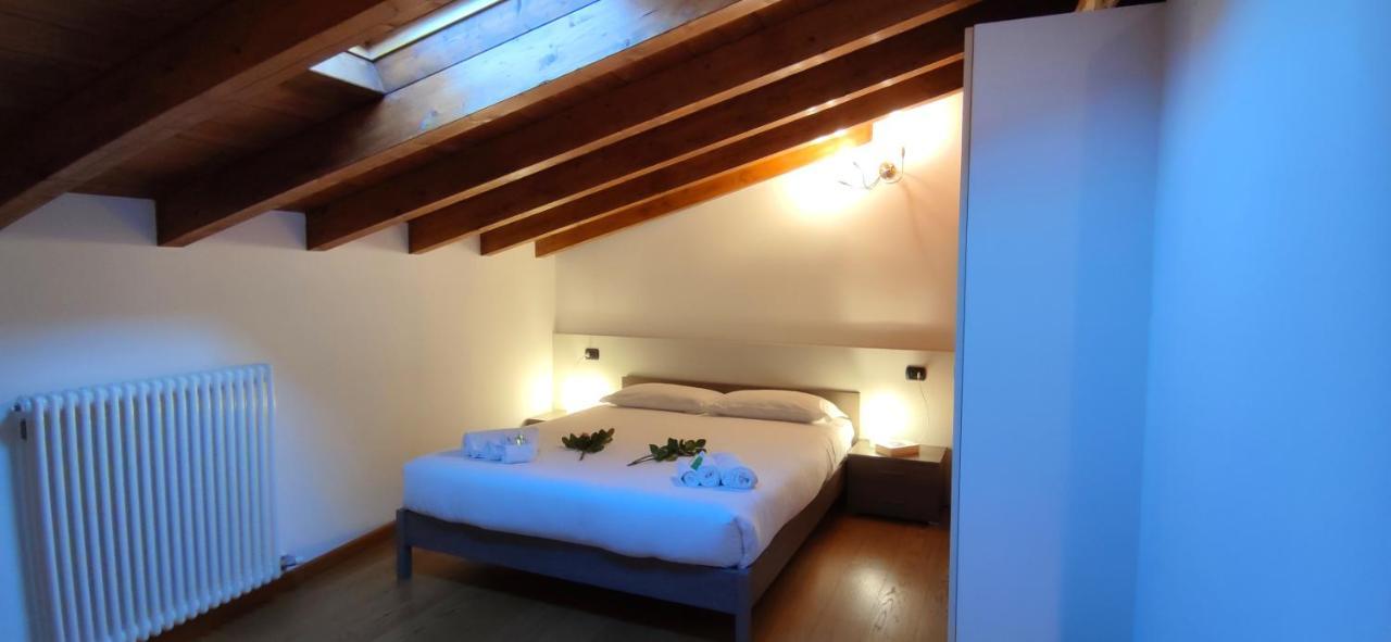 The Lake Apartment Colico Ngoại thất bức ảnh